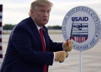 Trump Effect: Περικοπές 9.700 εργαζομένων λόγω του Σκανδάλου USAID – Εκτεθειμένο το κόμμα των Δημοκρατικών