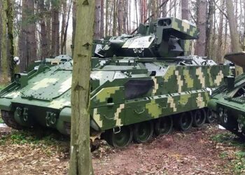 H πίεση των αμερικανών προς την Ευρώπη για αγορά αμερικανικών όπλων και αποστολής τους στην Ουκρανία και το αντάλλαγμα στην κυβέρνηση Τραμπ