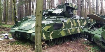 H πίεση των αμερικανών προς την Ευρώπη για αγορά αμερικανικών όπλων και αποστολής τους στην Ουκρανία και το αντάλλαγμα στην κυβέρνηση Τραμπ