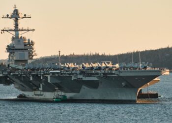 To USS Gerald R. Ford του Αμερικανικού Ναυτικού εξοπλίζεται με Coyote και Roadrunner-M για αντιμετώπιση μη επανδρωμένων απειλών