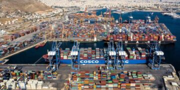 Greece urges COSCO to upgrade Piraeus port infrastructure amid strategic role of IMEC
