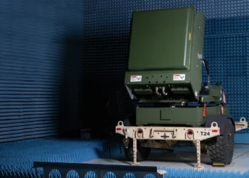 Το Σώμα Πεζοναυτών των ΗΠΑ παρέλαβε όπλο μικροκυμάτων ExDECS για αντιμετώπιση σμηνών drones