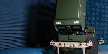 Το Σώμα Πεζοναυτών των ΗΠΑ παρέλαβε όπλο μικροκυμάτων ExDECS για αντιμετώπιση σμηνών drones