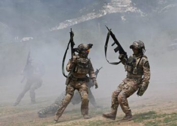 Ένοπλες Δυνάμεις και Πολίτης Οπλίτης: Στόχος οι 150.000 ενεργοί έφεδροι έως το 2030 μέσω της «Ατζέντας 2030» και κατάργηση Ταγμάτων Εθνοφυλακής σε Ρόδο