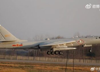 Η Κίνα θέτει σε υπηρεσία τον αεροεκτοξευόμενο βαλλιστικό πύραυλο KD-21 – Νέα απειλή για ναυτικές δυνάμεις στην Ανατολική Ασία