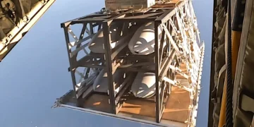 Αξιοποιώντας τα AC-130 – Εκτόξευση πυραύλου Cruise Black Arrow από μεταγωγικά αεροσκάφη