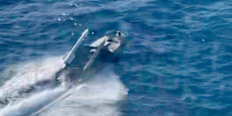 Ουκρανικά μη επανδρωμένα ναυτικά σκάφη επιφανείας (USV) σε αντιαεροπορικές επιχειρήσεις έναντι ρωσικών ελικοπτέρων μέσω R-73