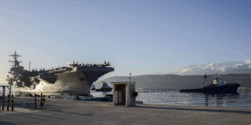 Κατασκοπεία Αζέρου σε βάση Σούδας στην Κρήτη – Φωτογράφιζε ναυτικές υποδομές