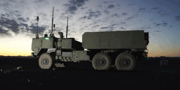 Αμερικανικά πυραυλικά συστήματα εντός εμπορικών κοντεϊνερ (PFAL) για το Στράτευμα