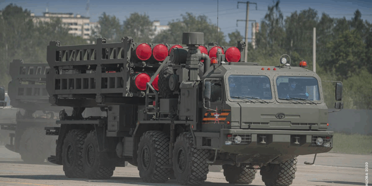 Κίνα: Εμφάνιση άγνωστου νέου αντιαεροπορικού συστήματος μέσου βεληνεκούς για τον Κινεζικό Στρατό