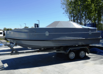 Ρωσική επίθεση με USV βυθίζει το ουκρανικό πλοίο Simferopol στον Δούναβη – Πρώτη επιβεβαιωμένη χρήση ναυτικού drone από τη Μόσχα