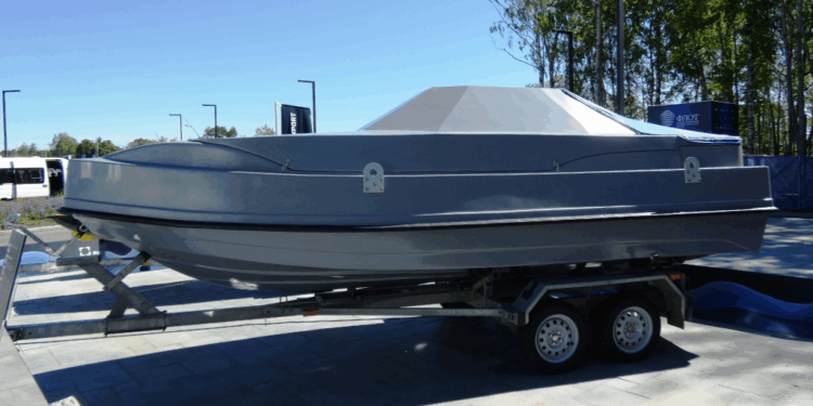 Ρωσική επίθεση με USV βυθίζει το ουκρανικό πλοίο Simferopol στον Δούναβη – Πρώτη επιβεβαιωμένη χρήση ναυτικού drone από τη Μόσχα