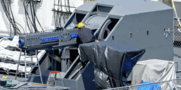 Ιαπωνικό Ναυτικό πραγματοποίησε για πρώτη φορά βολή ηλεκτρομαγνητικού Railgun σε στόχο