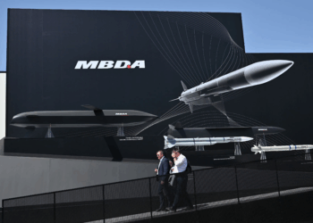 O ΥΕΘΑ ανακοίνωσε 4η FDI με πυραύλους ELSA 1.000+ χλμ