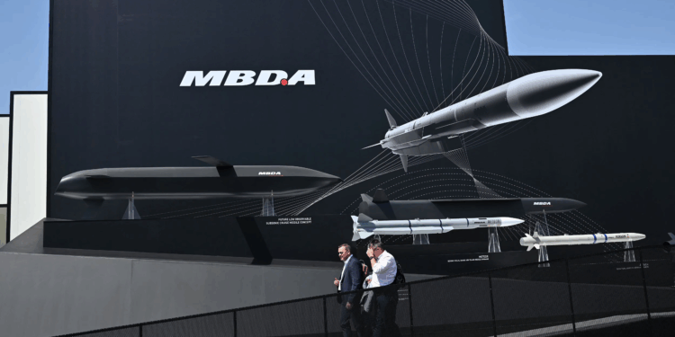 O ΥΕΘΑ ανακοίνωσε 4η FDI με πυραύλους ELSA 1.000+ χλμ