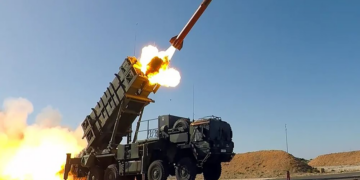 Μεταφορά αντιαεροπορικών Patriot σε Κάρπαθο, επιχειρησιακή ανάπτυξη Φρεγατών Belharra και μαχητικών F-16 στην Ανατολική Μεσόγειο (vid)