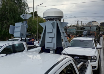 ΠΑΡΕΛΑΣΗ 25ης – Ανάλυση Οπλικών Συστημάτων, ρόλος ΜΕΑ, τορπιλών, SPIKE, ΚΕΝΤΑΥΡΟΣ, και ΔΥΚ