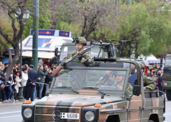 ΠΑΡΕΛΑΣΗ 25ης – Ανάλυση Οπλικών Συστημάτων, ρόλος ΜΕΑ, τορπιλών, SPIKE, ΚΕΝΤΑΥΡΟΣ, και ΔΥΚ