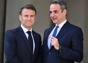 Τριμερής Συνάντηση Μακρόν – Μητσοτάκη – Χριστοδουλίδη στην Πάφο: Ευρωπαϊκή ασπίδα ασφάλειας για την Κύπρο