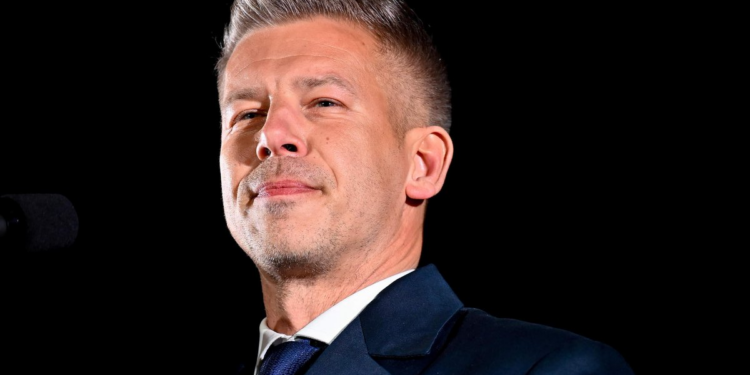 BV: Γιατί οι Ευρωπαίοι ενθουσιάζονται με τον δικό τους …Όρμπαν;