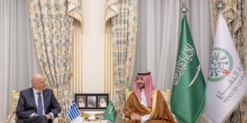 Γεωπολιτική αναβάθμιση της χώρας στα Αραβικά Κράτη – Ταξίδια Δένδια σε ΗΑΕ, Κατάρ και Σαουδική Αραβία